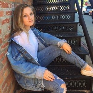 Meet your Posher, Elle